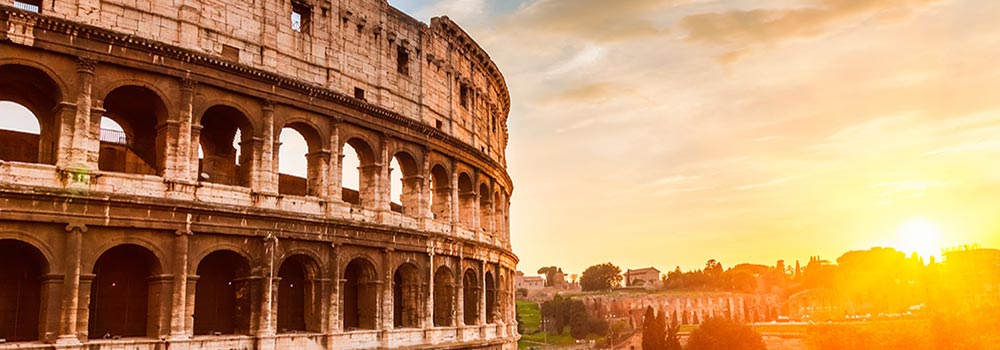 Immagine al tramonto del Colosseo: Colosseo biglietti gratis per la visita. 